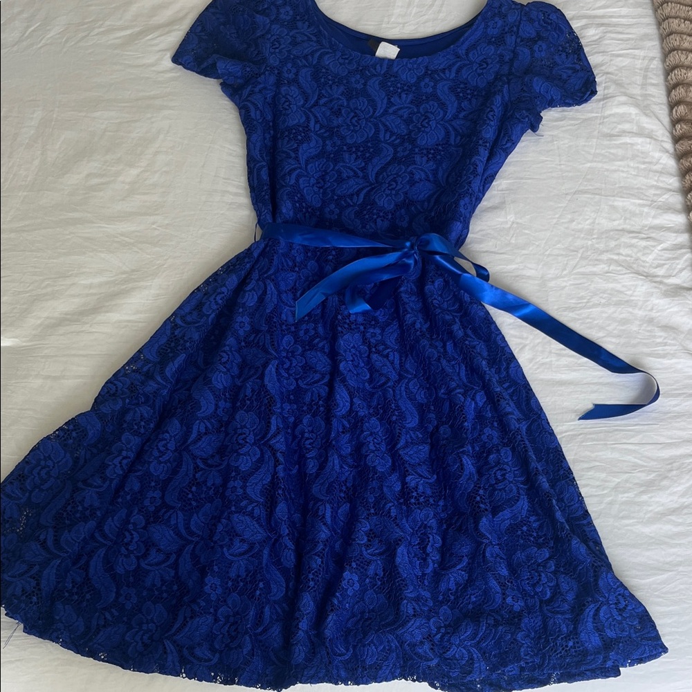 Elegant Royal Blue Lace Dress